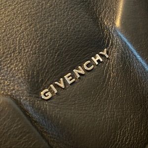 Givenchy Pandora